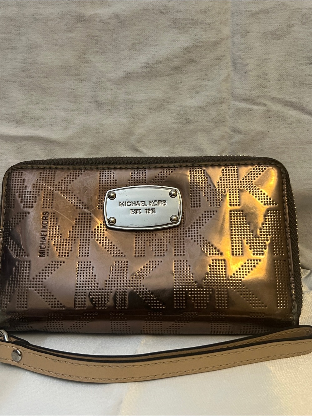 Michael Kors wristlet